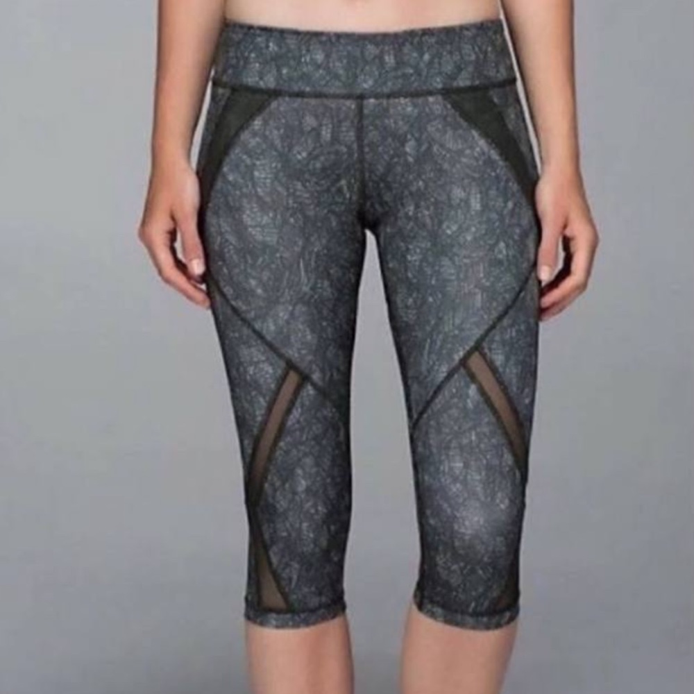 Lululemon palm tree design